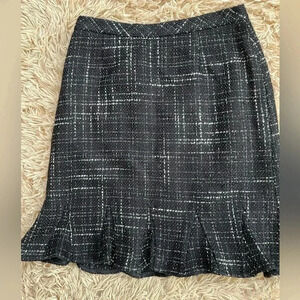 Tweed skirt